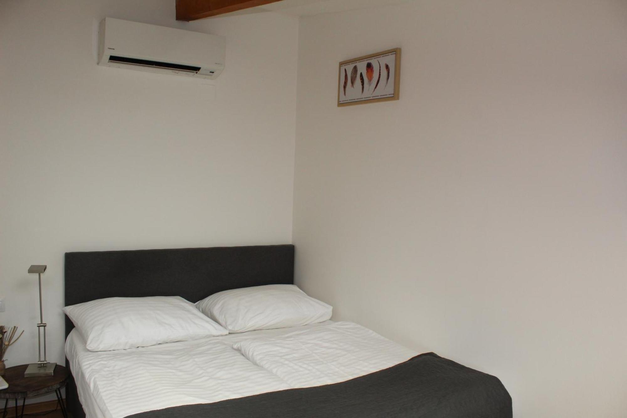 Appartement Sokolska à Prague Extérieur photo